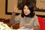 董明珠爆料亲哥视频,揭秘家族背后的故事